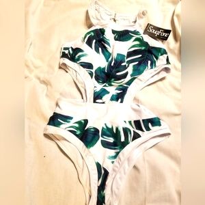 NWT JUNGLE FUN MONOKINI SEXY HUG EVERY CURVE ATTENTION GETTING SWIM SUIT